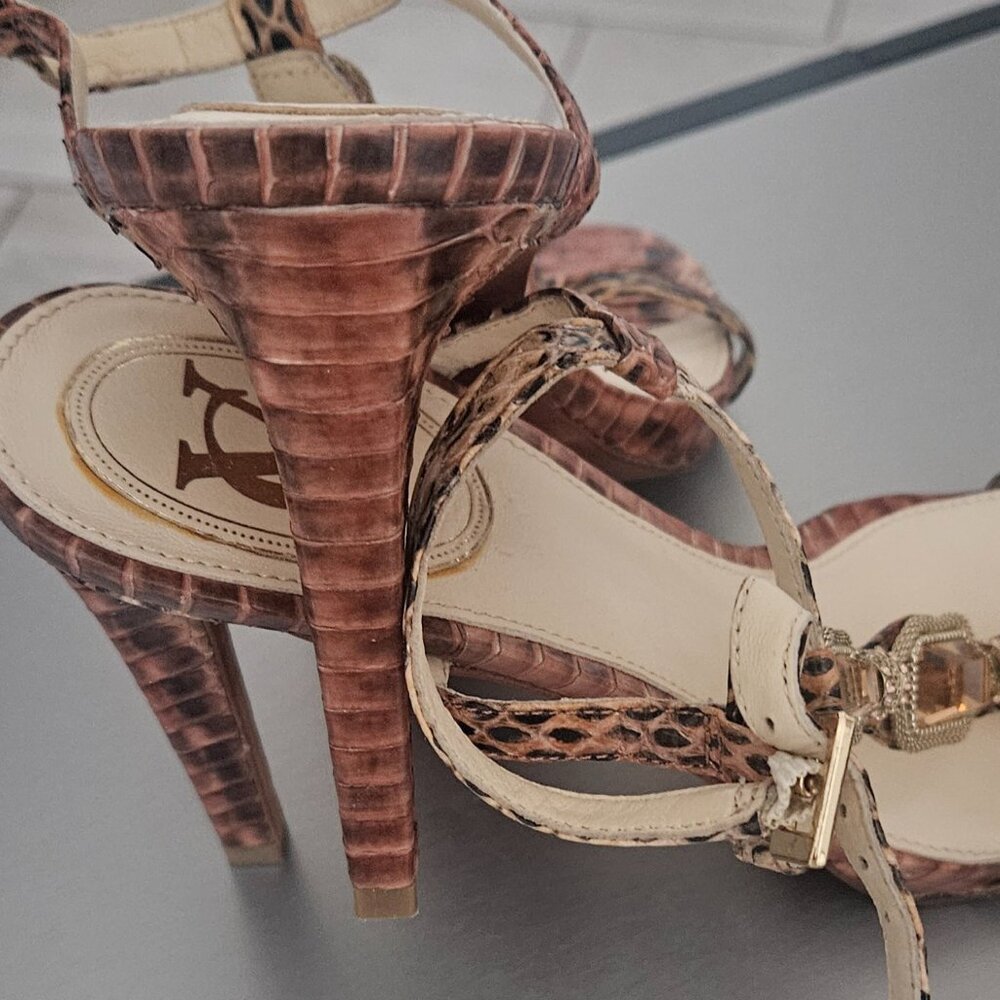 Vince Camuto, VC signature "Benni" salmon snake print sandals, size 9.5 - Picture 6 of 6